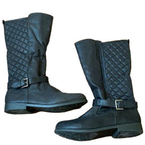 𝅺AMERICAN Eagle Quilted Bootie Boots Shoes